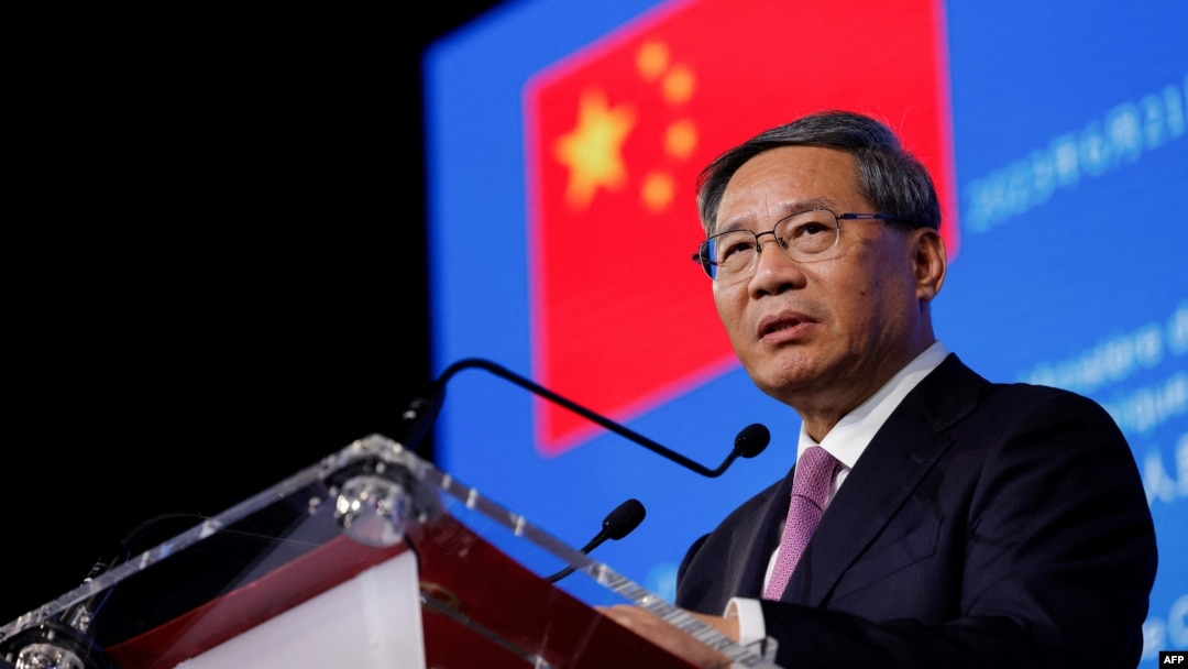 中国总理李强在巴黎的一个晚宴上讲话。（2023年6月21日）