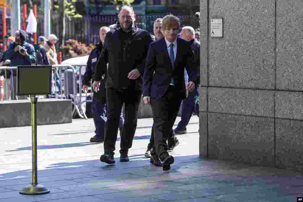 Ed Sheeran walks into Manhattan federal court in New York.&nbsp;The heirs of Ed Townsend, Marvin Gaye&#39;s co-writer of the 1973 soul classic, took legal action against Sheeran. They claim the English pop star&#39;s hit 2014 tune has &ldquo;striking similarities&rdquo; to &ldquo;Let&#39;s Get It On&rdquo; and &ldquo;overt common elements&rdquo; that violate their copyright.