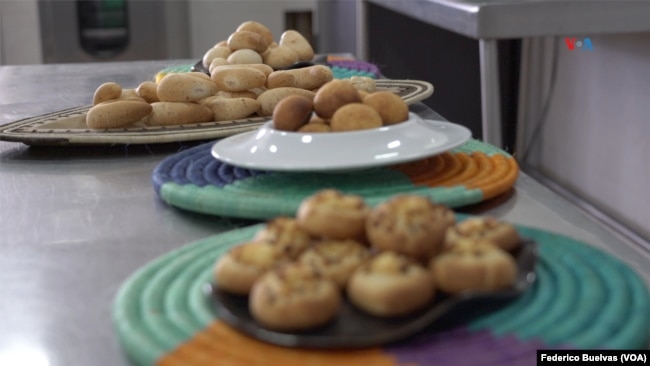 El pandebono obtuvo el segundo lugar en la lista de 4.9 sobre 5. Los otros horneados como el pan de yuca se ubicó quinto, el pan de queso ocupó el lugar 18, y por último, la almojábana, que se ubicó en el puesto 46.