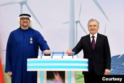 Prezident Mirziyoyev “Masdar” kompaniyasi bosh ijrochi direktori Muhammad Jamol Al-Ramahiy bilan, Toshkent, 27-dekabr, 2023