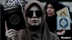 اعتراض مسلمانان به آتش زدن قرآن توسط یک مهاجر عراقی در سوئد