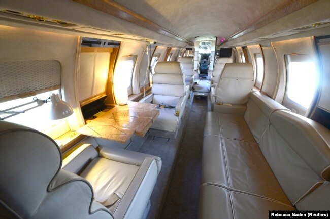 Jet pribadi yang sering digunakan sebagai fasilitas berlibur. (Foto: REUTERS/Rebecca Naden)