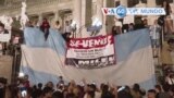 Manchetes mundo: Argentinos protestam contra medidas de Javier Milei