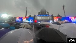 Miting SNS-a u centru Beograda održan je 26. maja po velikom pljusku (foto: Jovana Đurović)