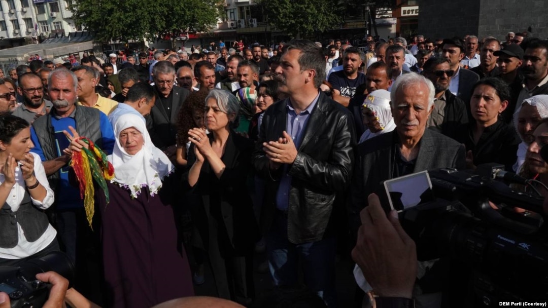 Diyarbakır’daki eyleme DEM, DBP ve TİP milletvekilleri katıldı