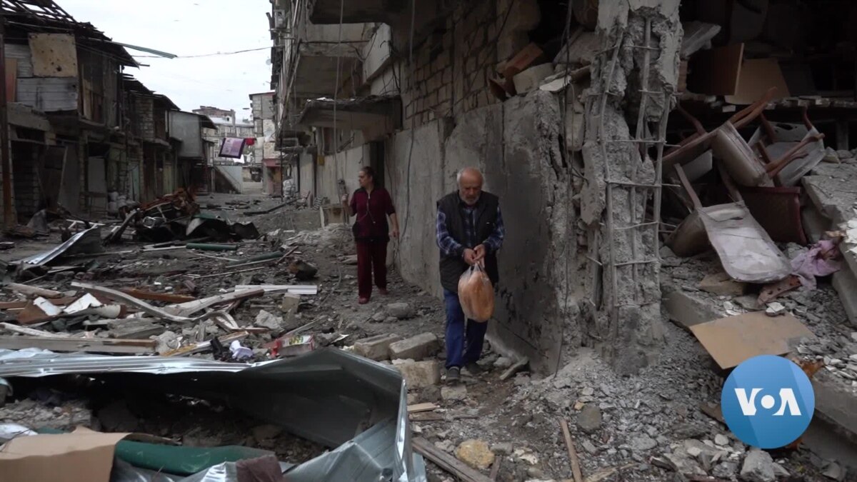 Family Returning to Artsakh Despite the Uncertainity That Awaits Them