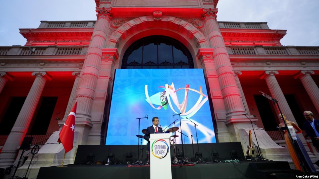 İmamoğlu konuşmasında, İstanbul’un 2036 Olimpiyat Oyunları’na ev sahipliği yapmasını hayal ettiğini söyledi.