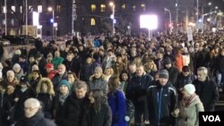 Šetnja učesnika protesta koalicije Srbija protiv nasilja od Ustavnog suda do RTS u Beogradu ((Foto: Marko Dragoslavić/FoNet)