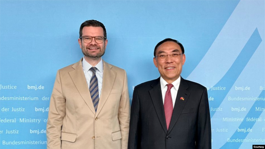 德国司法部长马可·布施曼（Marco Buschmann）2023年7月4日会见台湾法务部长蔡清祥。（德国司法部推特账号）(photo:VOA)