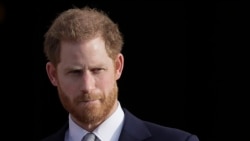 FILE - Pangeran Harry dari Inggris tiba di taman Istana Buckingham di London, 16 Januari 2020. (Kirsty Wigglesworth/AP)