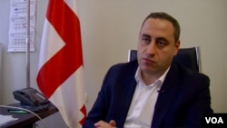 Opposition lawmaker Giorgi Vashadze accusing Georgia's ruling party of being pro-Russian. (Lisa Bryant/VOA)