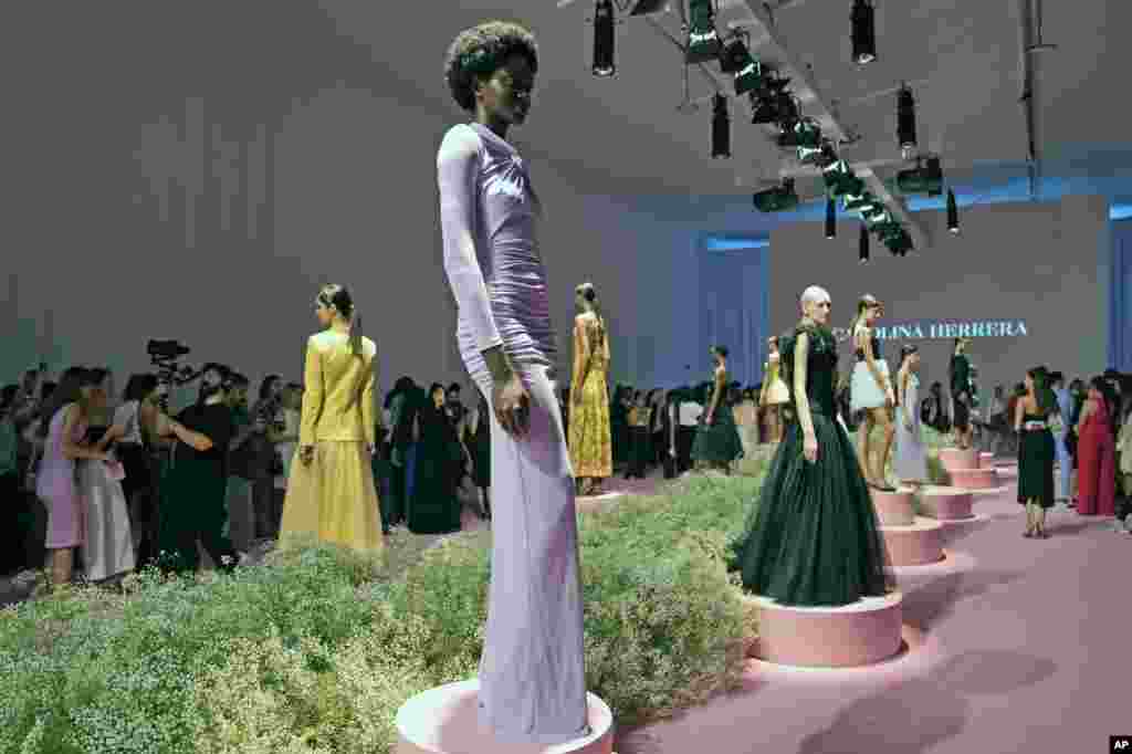 Models present the Carolina Herrera&#39;s Spring Summer 2024 Collections, during the Dubai Fashion Week at the Dubai Design District, in Dubai, United Arab Emirates.