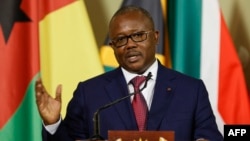 Après l'élection de décembre 2019, Umaro Sissoco Embalo s'était fait investir en février 2020, pour cinq ans, à la tête de la Guinée-Bissau.