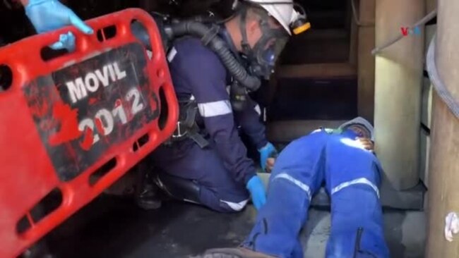 Así es un simulacro de salvamento dentro de una mina de carbón