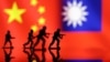 资料照：中国与台湾旗帜和一组士兵的图示