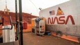 Симулятор марсианской поверхности в Космическом центре имени Джонсона в Хьюстоне, 11 апреля 2023 года.