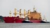 Ataque de hutíes alcanza buque de propiedad de EE. UU. en la costa de Yemen