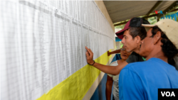 ARCHIVO. Un grupo de campesinos acuden a votar en las elecciones de Nicaragua en el año 2016.