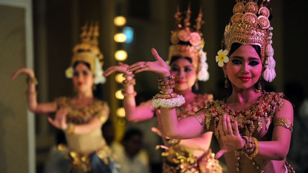 Coming Soon to California Schools: Cambodian History and Culture - Vimarsana News