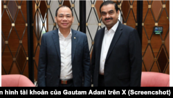 Tỷ phú Việt Nam Pham Nhat Vuong gặp gỡ tỷ phú Ấn Độ Gautam Adani ở Gujarat