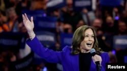 USA-ELECTION/HARRIS