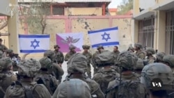 Israelis Return From Abroad to Fight