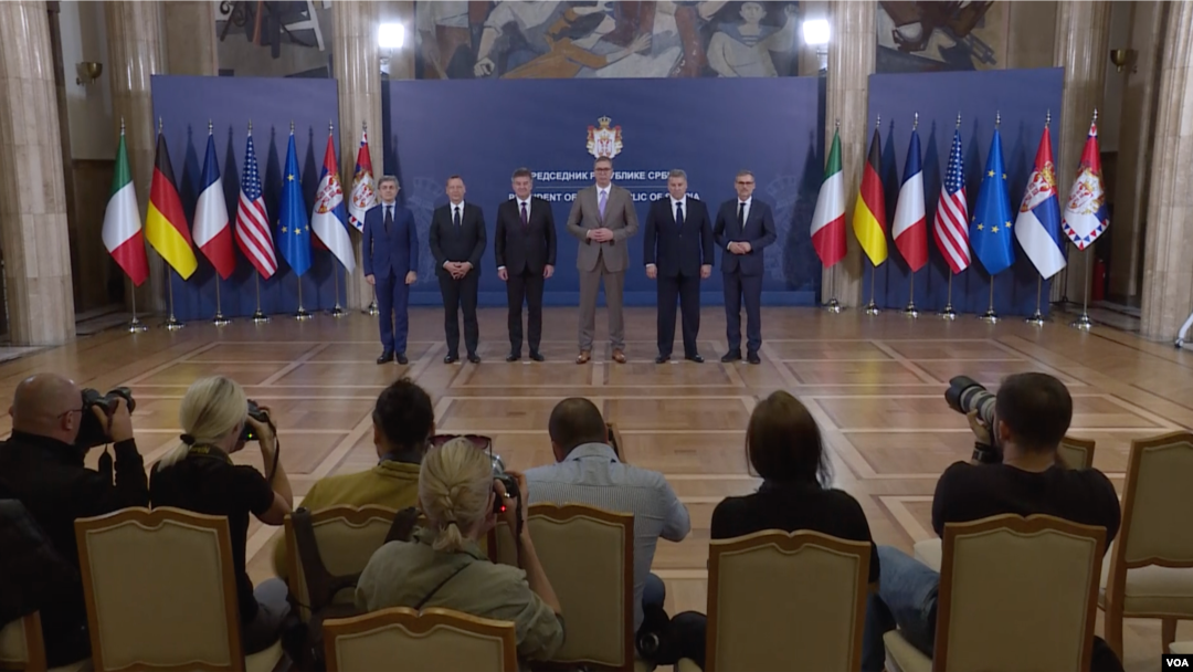 Sastanak predsednika Srbije Aleksandra Vučića sa članovima "velike petorke" o situaciji na Kosovu (Foto: Printscreen)