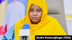 Mme Fatimé Boukar Kossei, ministre en charge de l'action sociale et des affaires humanitaire. (VOA/André Kodmadjingar).