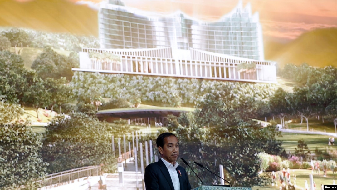 Presiden Joko Widodo memaparkan kemajuan pembangunan Ibu Kota Nusantara (IKN) dalam acara Pekan Ecosperity di Singapura, Rabu, 7 Juni 2023. (Foto: Edgar Su/Reuters)