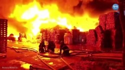 Hırvatistan’da itfaiye ekipleri plastik atık deposundaki yangınla mücadele ediyor 