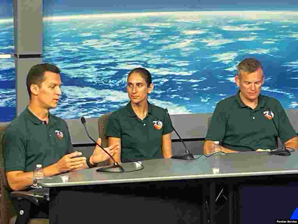 اعضای مأموریت &laquo;کرو ۷&raquo; به فرماندهی یاسمین مقبلی ، فضانورد ایرانی آمریکایی، در جریان یک کنفرانس خبری &nbsp;در شهر هیوستون ایالت تگزاس به پرسش&zwnj;های خبرنگاران پاسخ دادند.