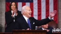 El presidente Joe Biden pronuncia el discurso sobre el estado de la Unión en una sesión conjunta del Congreso en el Capitolio de Estados Unidos, el 7 de marzo de 2024.