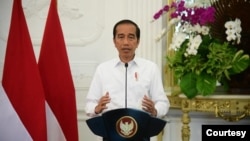 Presiden Jokowi dalam telekonferensi di Jakarta, Selasa (10/10) mendesak agar perang dan kekerasan dalam konflik Palestina-Israel segera dihentikan. (Biro Setpres)
