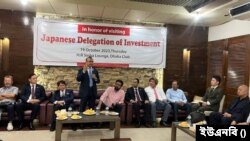 ঢাকা সফররত জাপানি প্রতিনিধিদলের সম্মানে আয়োজিত নৈশভোজে বাংলাদেশের স্থানীয় সরকার, পল্লী উন্নয়ন ও সমবায় মন্ত্রী মো. তাজুল ইসলাম বক্তব্য রাখছেন।