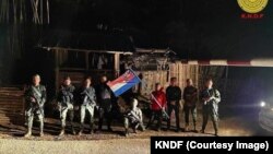 ကယားပြည်နယ် မော်ချီးဒေသမှာတွေ့ရတဲ့ ကရင်နီအမျိုးသားများကာကွယ်ရေးတပ်(KNDF) အဖွဲ့ဝင်များ