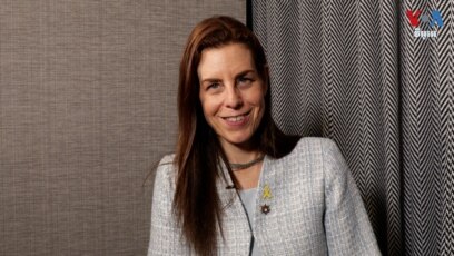 Jinsiy olatga tegmasdan porno boladi