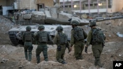 Израелски војници во копнена офанзива низ Газа