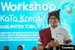 Menparekraf Sandiaga Uno, pada saat workshop KaTa Kreatif di Kantor Bupati Toba, Sumatra Utara, Rabu (19/7). (Courtesy: Kemenparekraf)