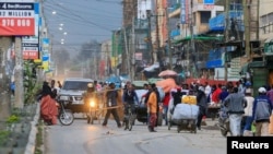 Une rue animée dans le district d'Eastleigh à Nairobi, le 6 mai 2020. (REUTERS / Thomas Mukoya)