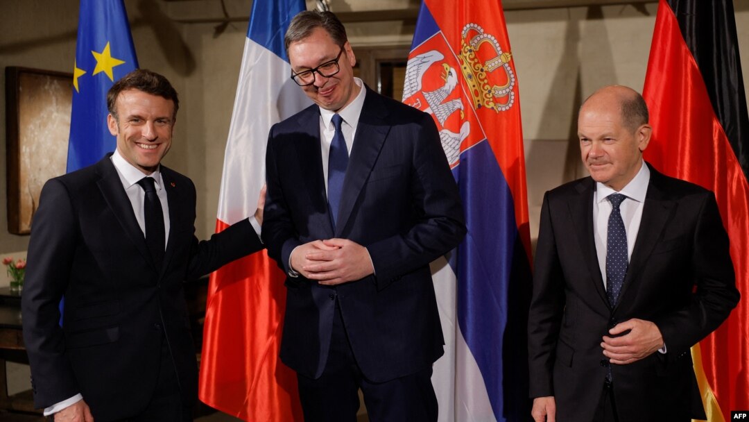Francuski predsednik Emanuel Makron, predsednik Srbije Aleksandar Vučić i nemački kancelar Olaf Šolc na konferenciji u Minhenu u februaru 2023. ((Foto: Odd ANDERSEN / AFP)