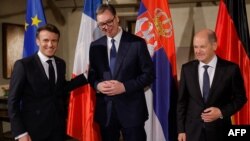 Francuski predsednik Emanuel Makron, predsednik Srbije Aleksandar Vučić i nemački kancelar Olaf Šolc na konferenciji u Minhenu u februaru 2023. ((Foto: Odd ANDERSEN / AFP)