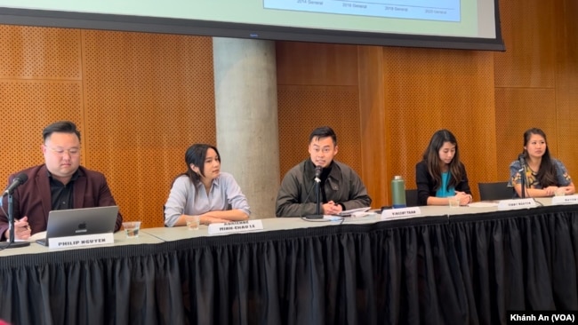 Các diễn giả trẻ của thế hệ thứ hai tại hội thảo "Người Mỹ gốc Việt và Di sản chiến tranh" ở Đại học Oregon, Hoa Kỳ, vào ngày 28/10/2023.