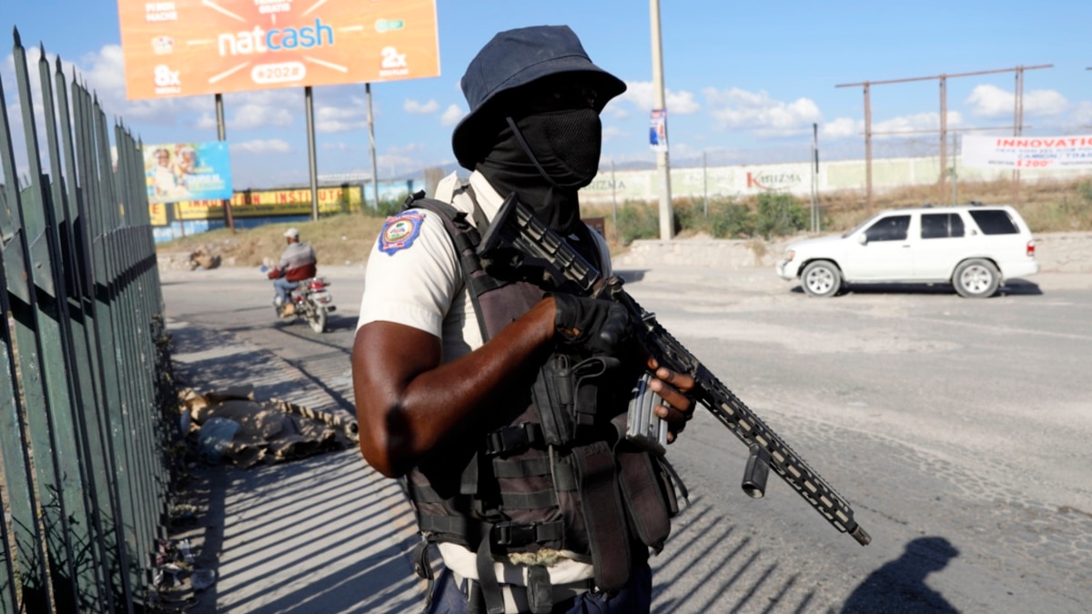 Hope Fades in Haiti as Gangs Spread, Outside Help Blocked