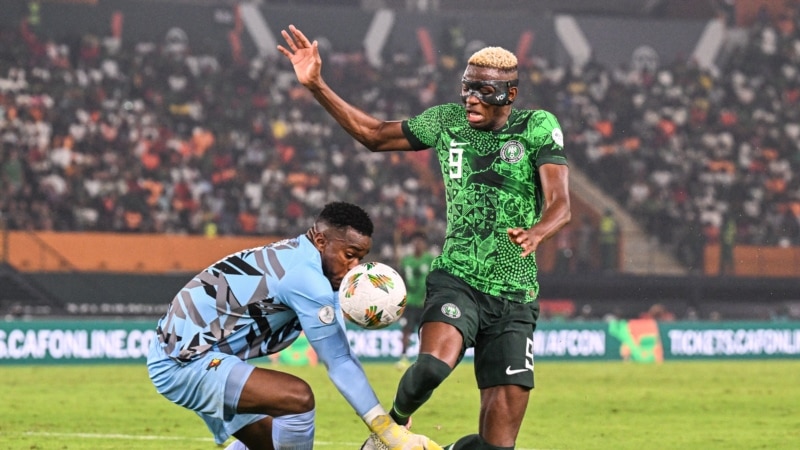 CAN: Le Nigérian Victor Osimhen très incertain pour la demi-finale
