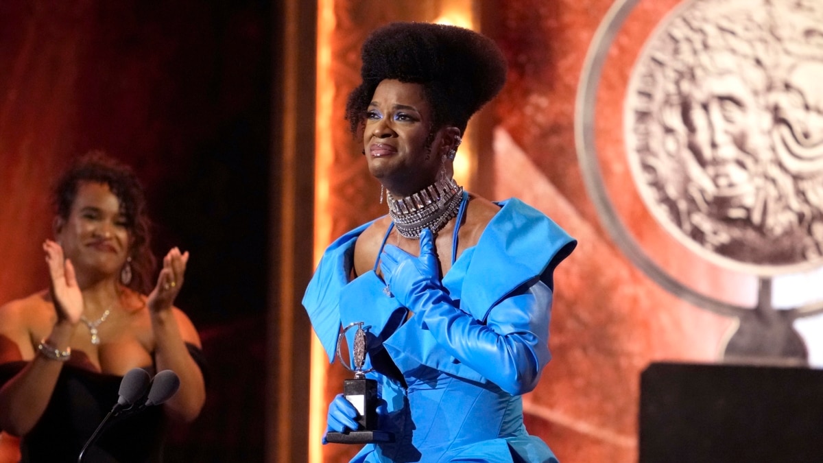 Tony Awards Makes History With Laurels for Nonbinary Actors - Vimarsana News