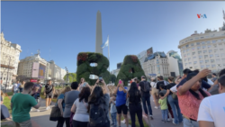 Las protestas marcan los días previos a la juramentación del nuevo presidente en Argentina
