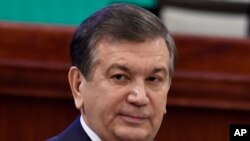 Presiden Uzbekistan Shavkat Mirziyoyev saat upacara pelantikan presiden di Tashkent, Uzbekistan, 14 Desember 2016. (Foto: AP)