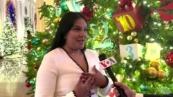 Las manos latinas detrás de las decoraciones navideñas de la Casa Blanca