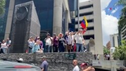 Venezuela: María Corina Machado reaparece durante las marchas, a un mes de las elecciones