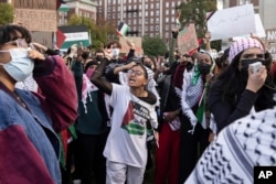 کولمیبا یونیورسٹی میں فلسطینیوں کی حمایت میں ہونے والے ایک مظاہرے کا منظر۔